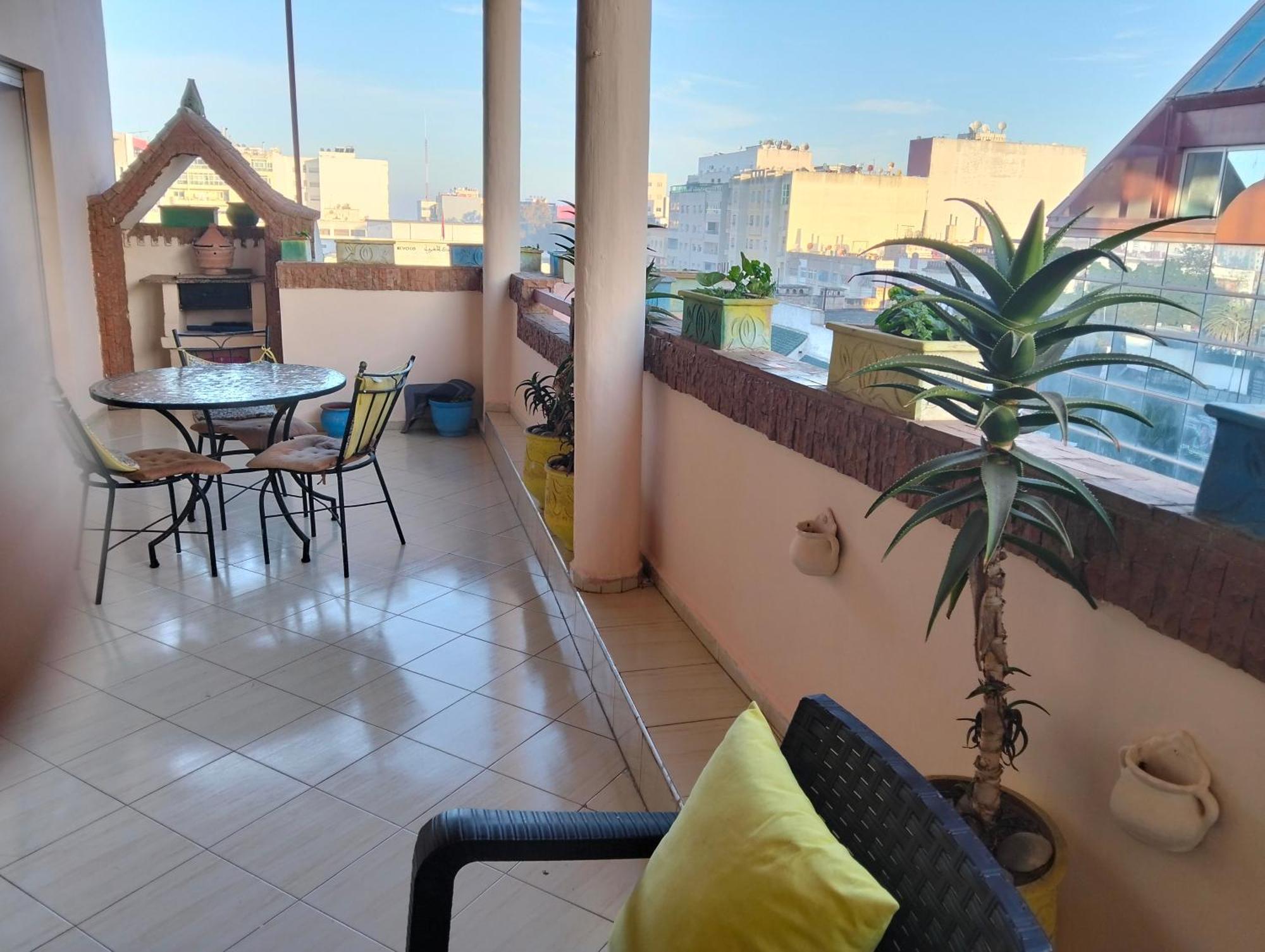 Appart Najia Au Centre Kenitra Avec Grande Terrasse Bagian luar foto