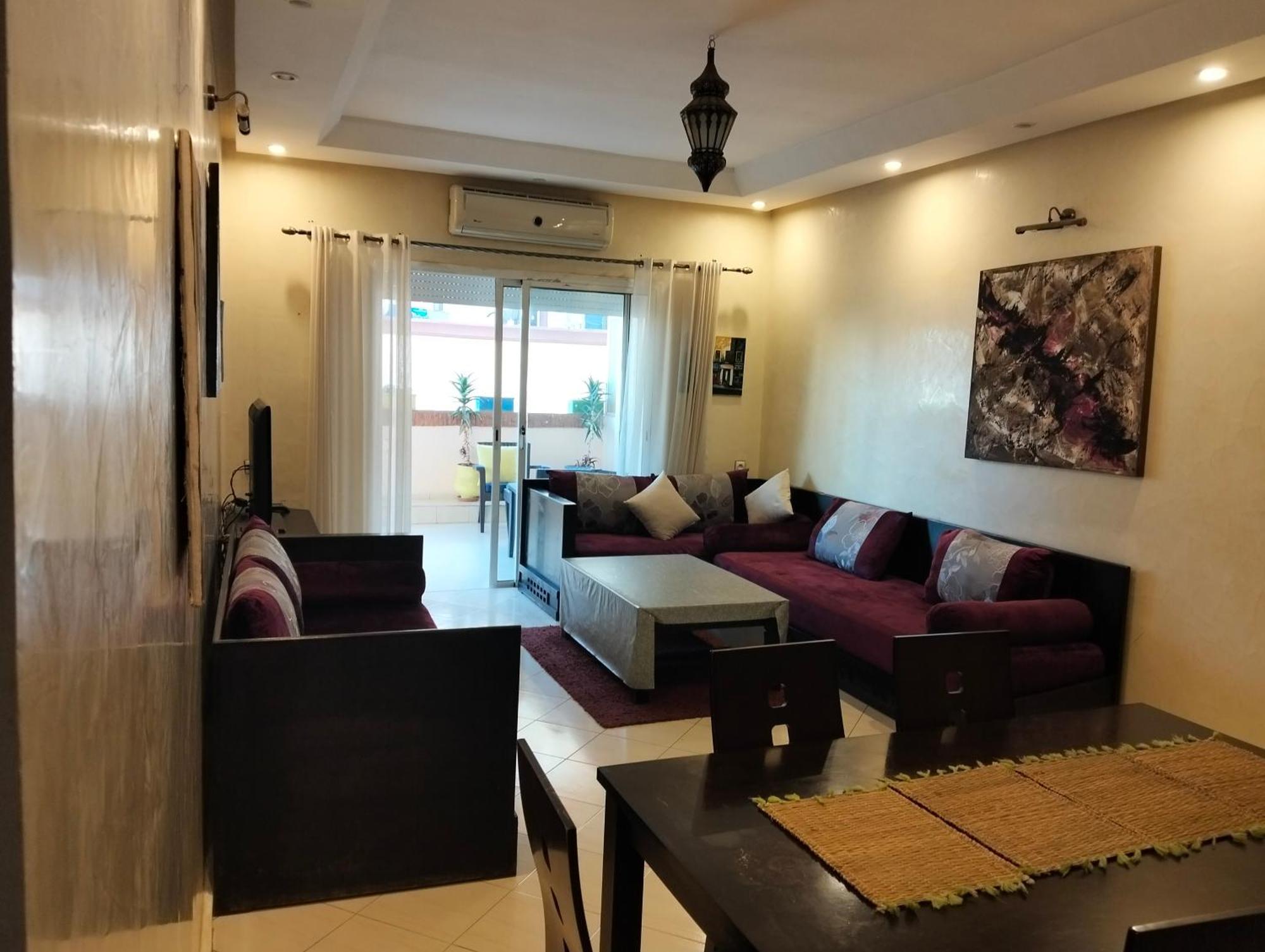 Appart Najia Au Centre Kenitra Avec Grande Terrasse Ruang foto